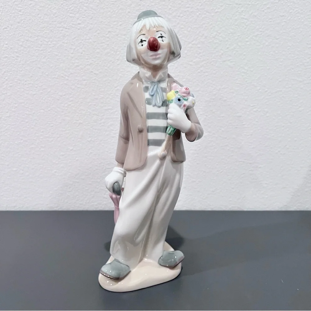 Casades Clown figurine 11 1/4